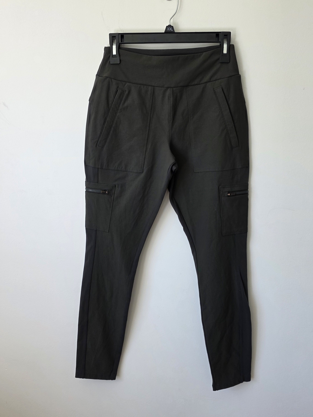 Athleta Headlands Hybrid Cargo Pants Olive Green Size 6 Stretch Utility Cargo